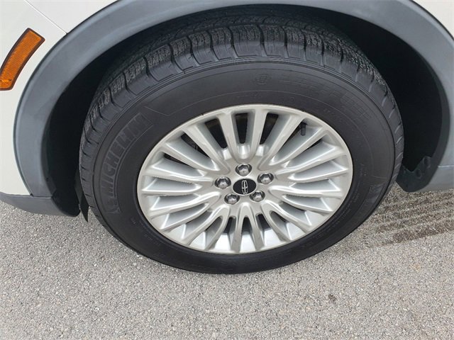 Used 2019 Lincoln Nautilus Standard image 9