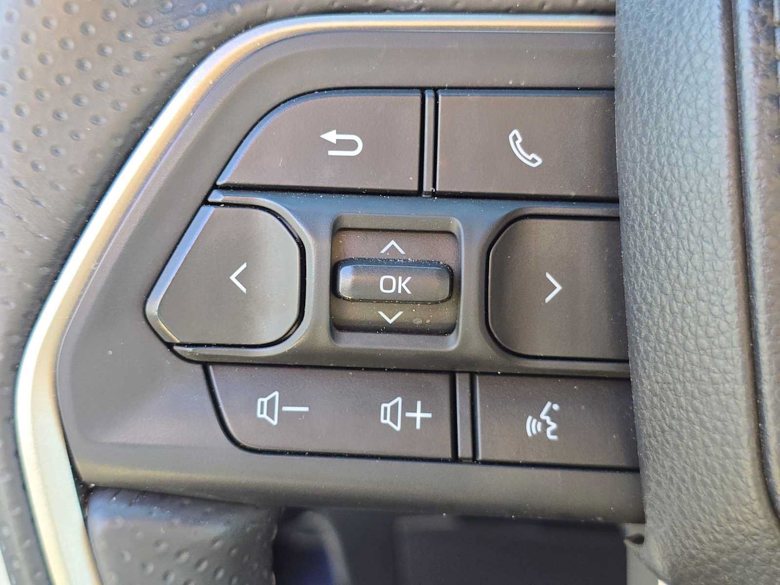Certified 2026 Toyota 4Runner SR5 RWD image 28