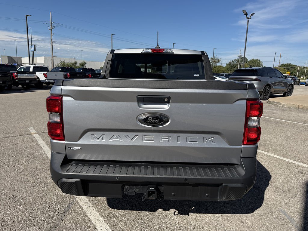 Used 2024 Ford Maverick Lariat w/ Black Appearance Package FWD image 4