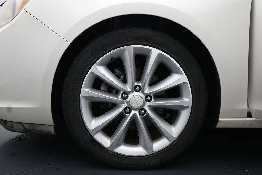 Used 2012 Buick Verano Convenience FWD image 19