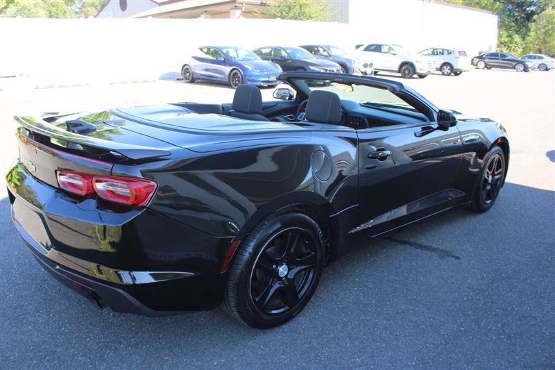 Used 2019 Chevrolet Camaro LT image 8