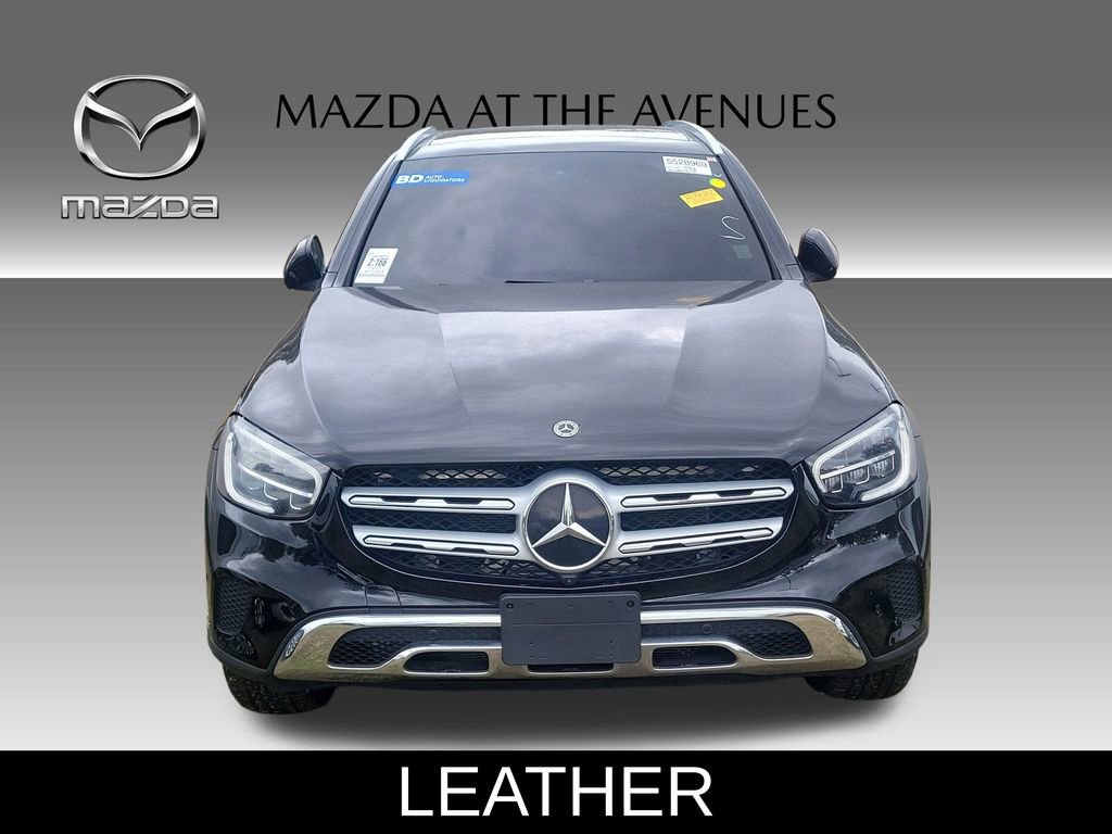 Used 2021 Mercedes-Benz GLC 300 w/ Premium Package image 2