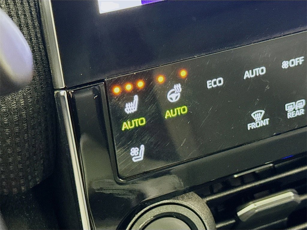 Used 2023 Subaru Solterra AWD image 21