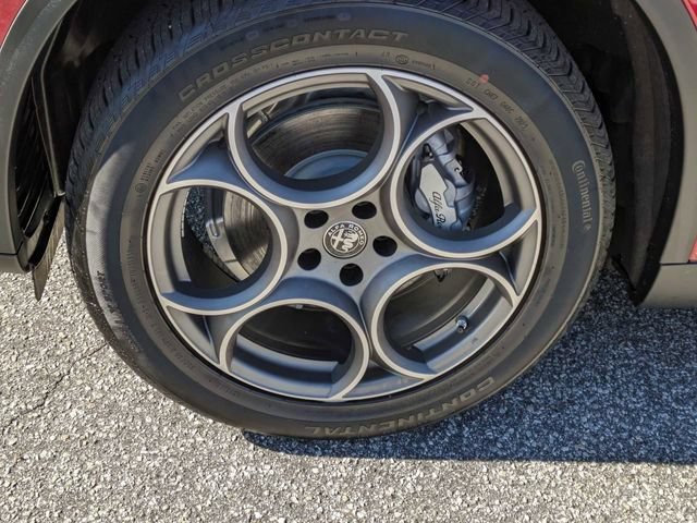 Used 2024 Alfa Romeo Stelvio Sprint RWD image 31