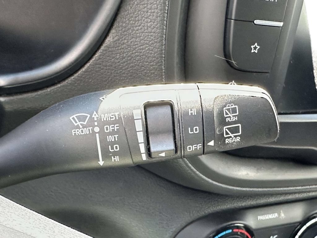 Used 2023 Kia Soul LX FWD image 26