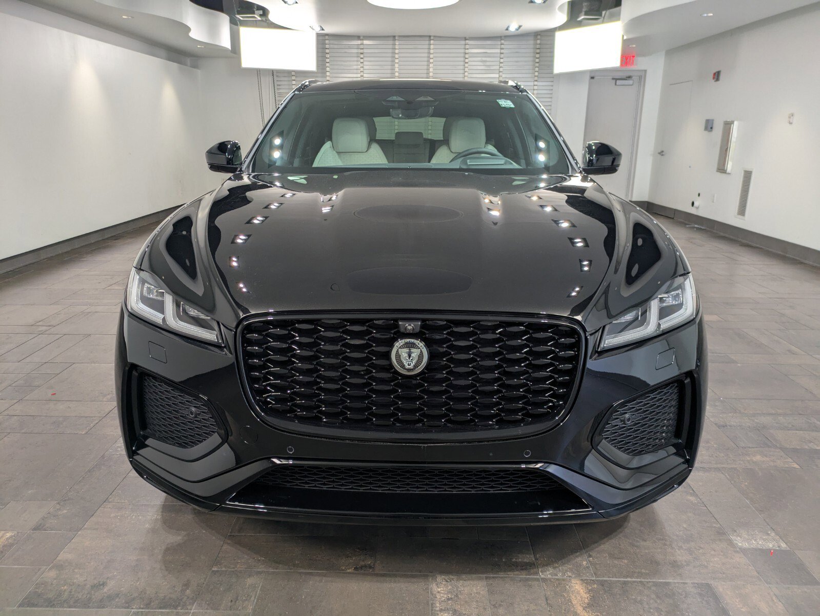 New 2026 Jaguar F-PACE R-Dynamic S image 2