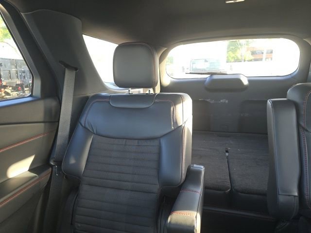 Used 2025 Ford Explorer ST-Line w/ Premium Package image 16