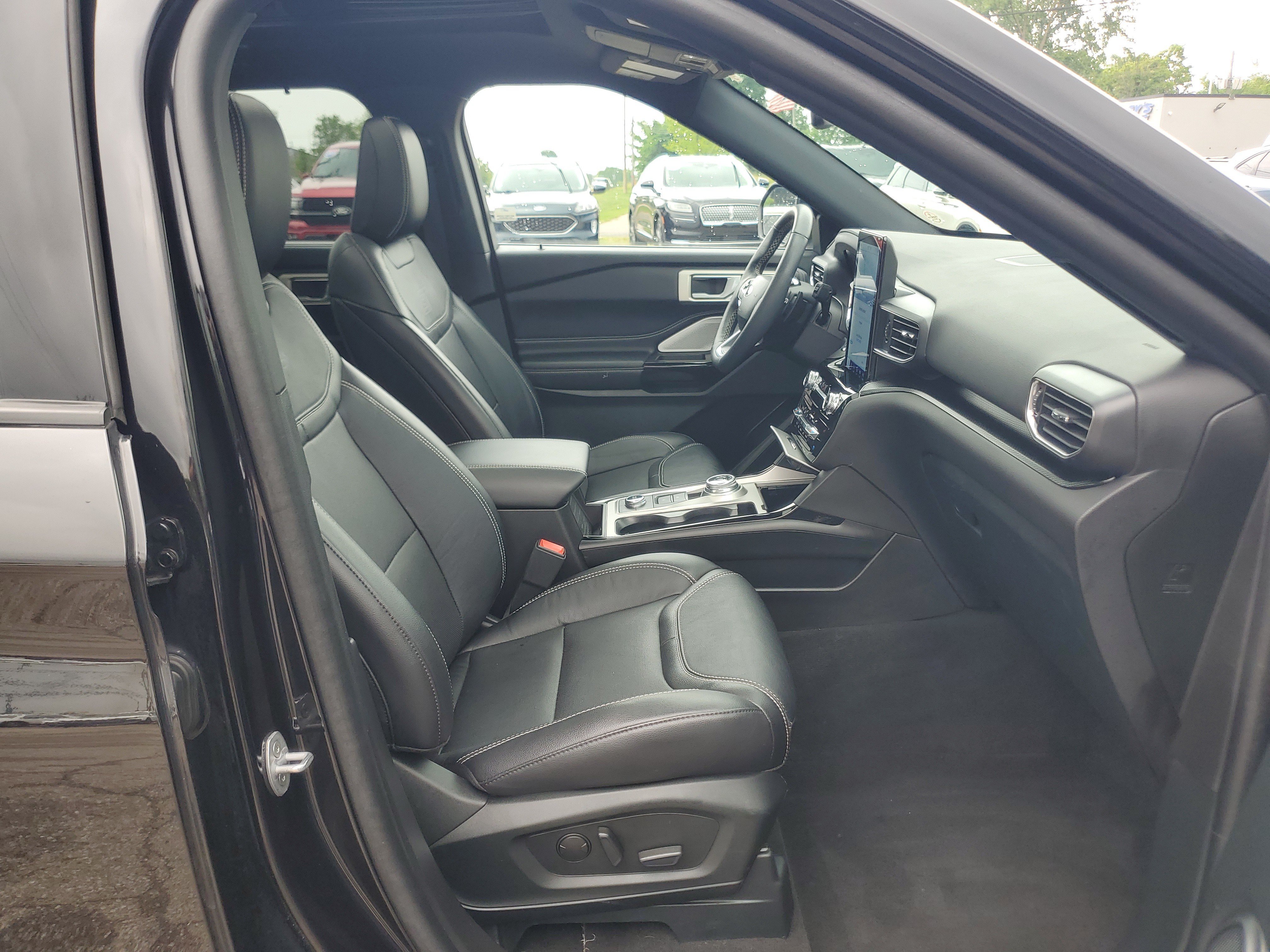 Used 2023 Ford Explorer ST w/ Equipment Group 401A AWD/4WD image 9