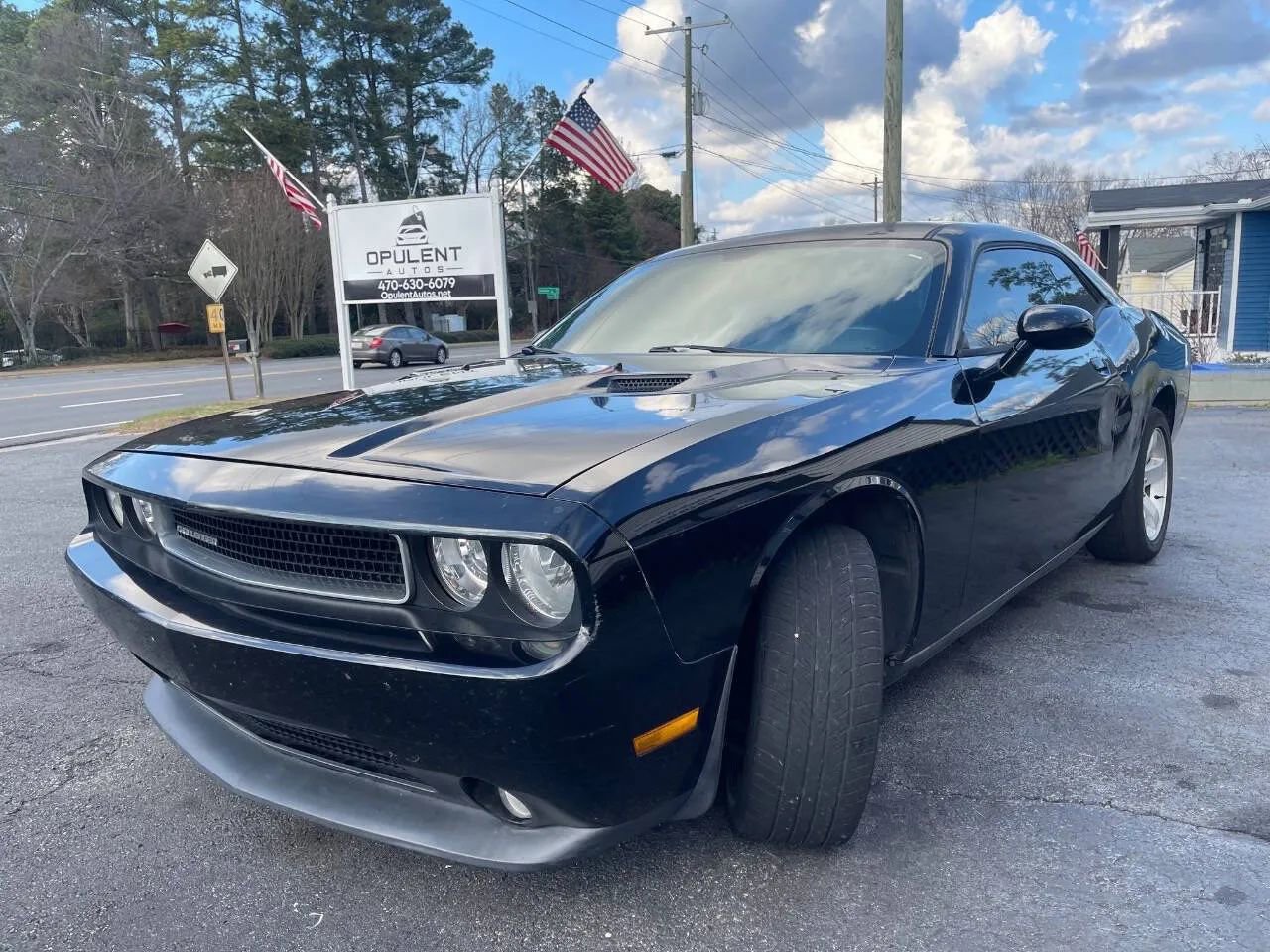 Used 2012 Dodge Challenger SXT Plus image 3