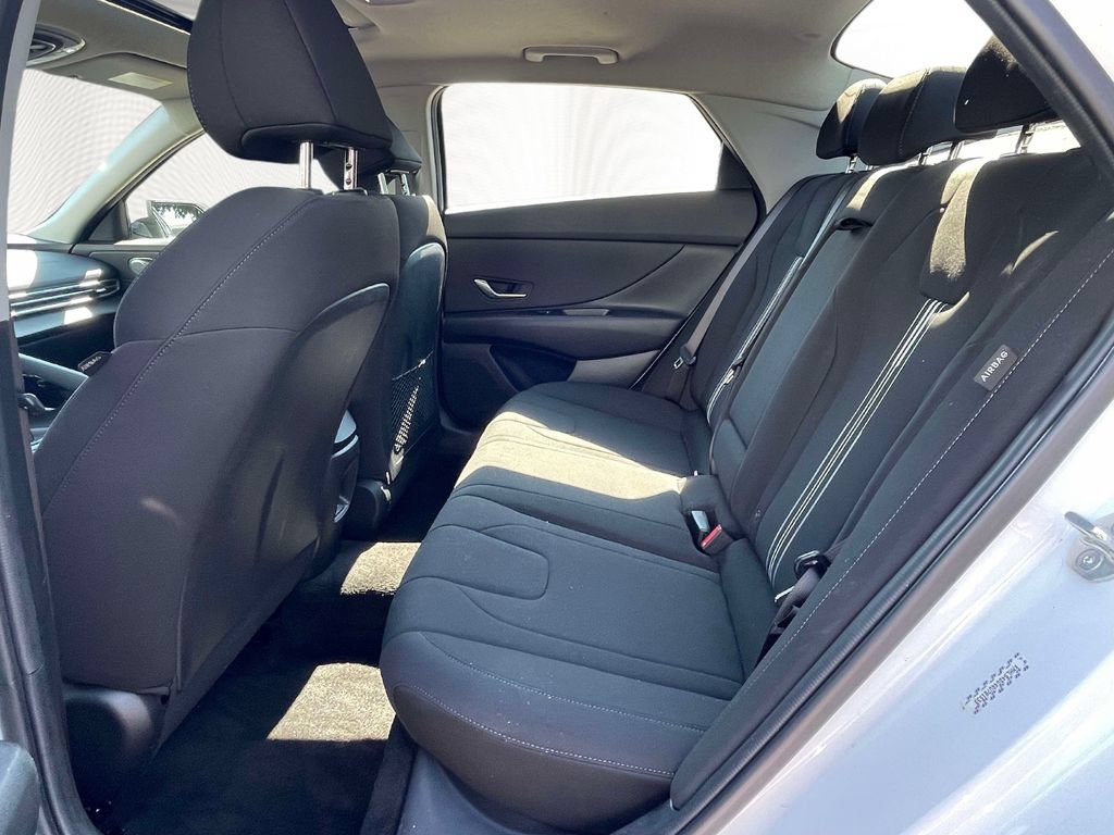 Used 2024 Hyundai Elantra SEL FWD image 10