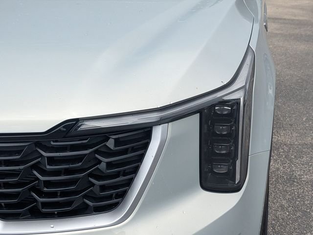New 2026 Kia Sorento LX FWD image 10