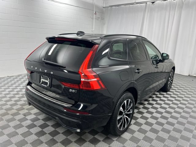Used 2024 Volvo XC60 B5 Core w/ Protection Package Premier AWD/4WD image 5