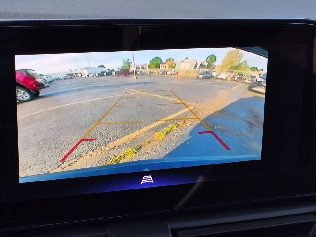 Used 2026 Chevrolet TrailBlazer LS AWD/4WD image 24