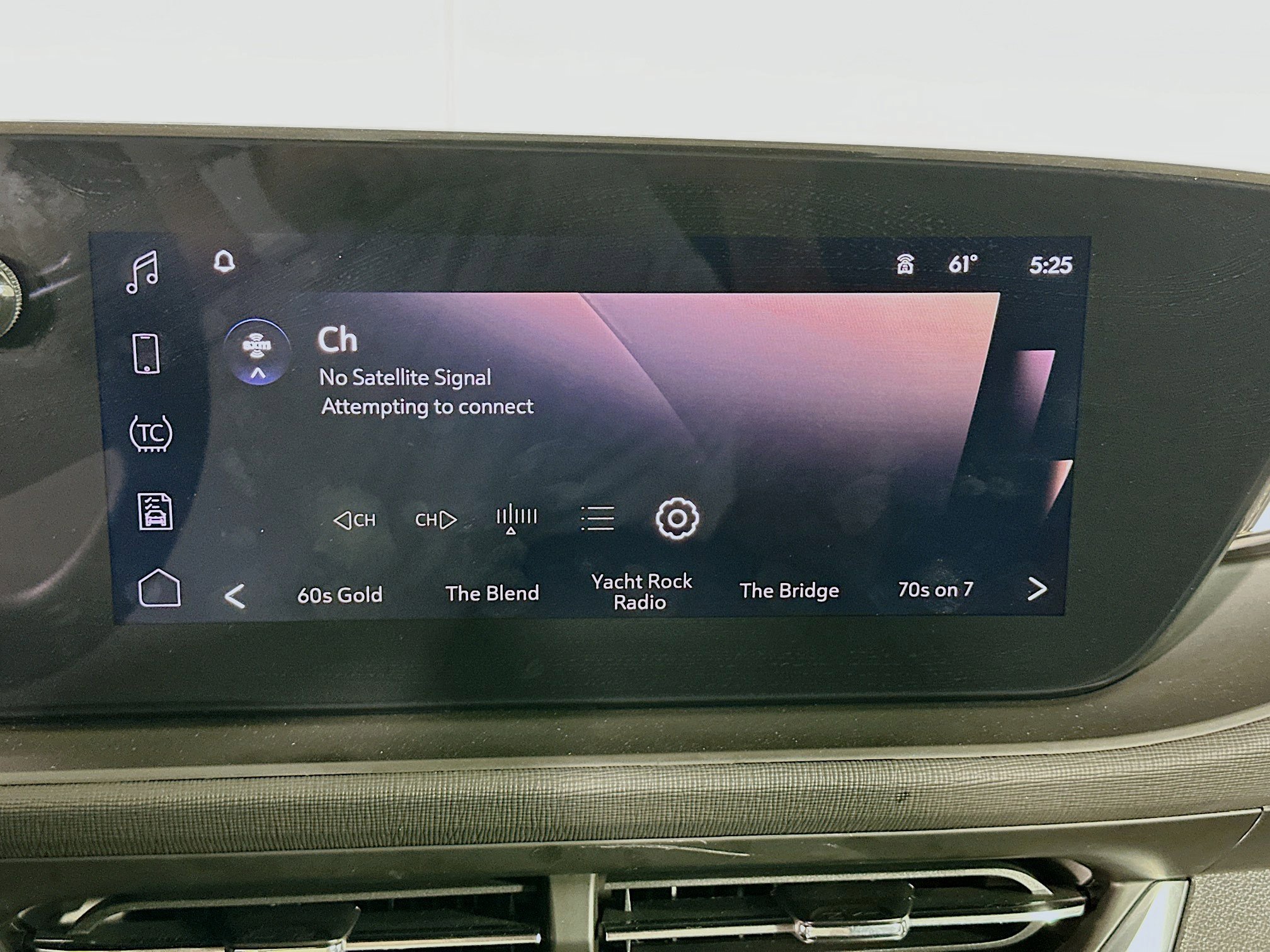 Used 2025 Buick Envista Preferred FWD image 19