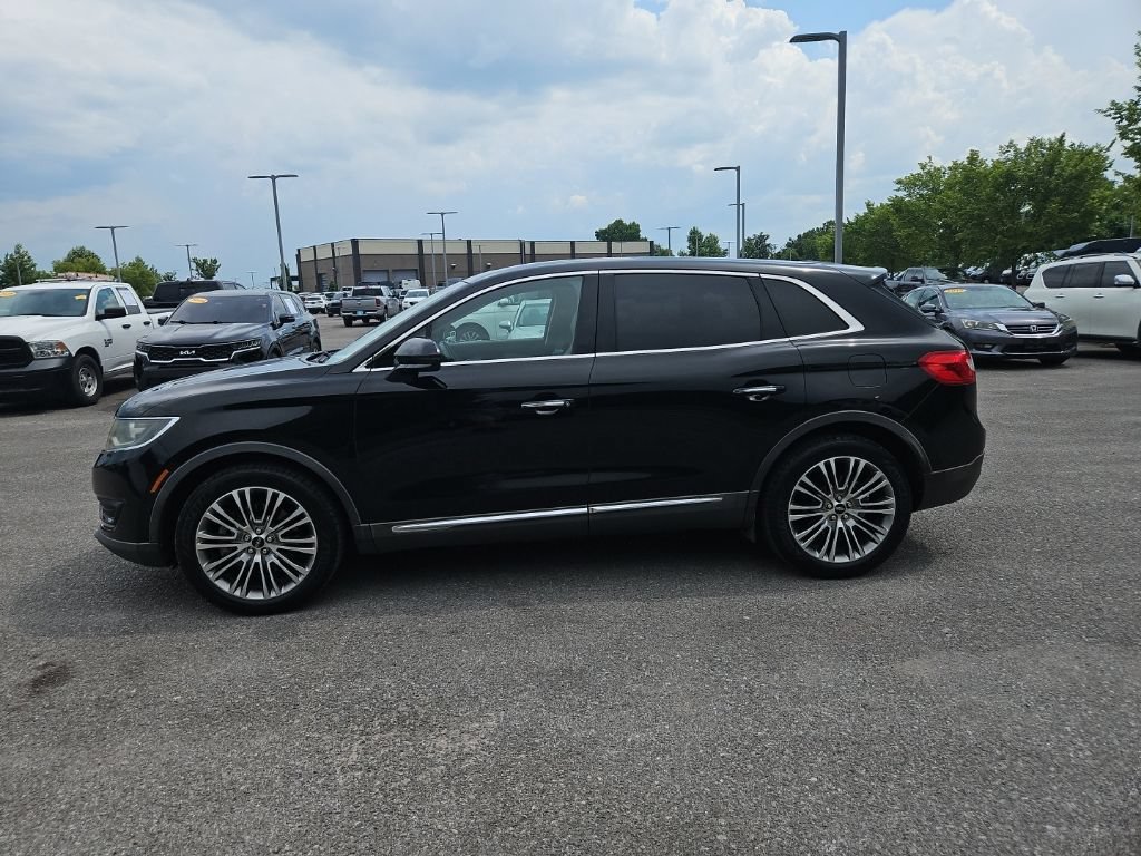 Used 2017 Lincoln MKX Reserve w/ Lincoln MKX Climate Package FWD image 4