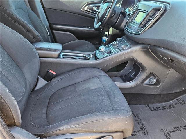 Used 2015 Chrysler 200 Limited w/ Convenience Group FWD image 18