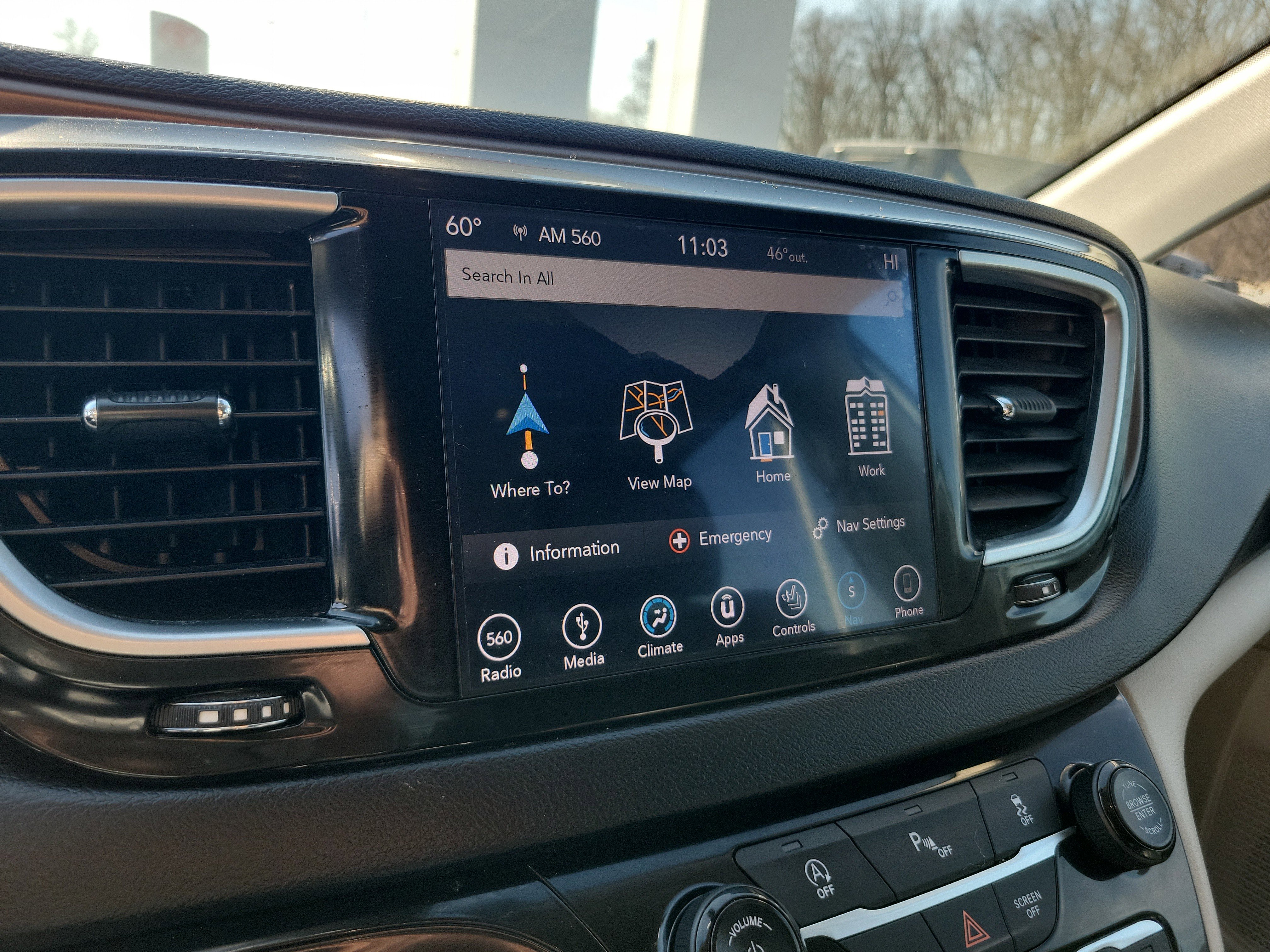 Used 2019 Chrysler Pacifica Touring-L Plus w/ Tire & Wheel Group image 14