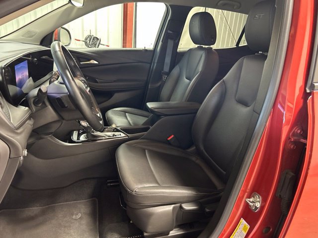 Used 2024 Buick Encore GX Sport Touring AWD/4WD image 13