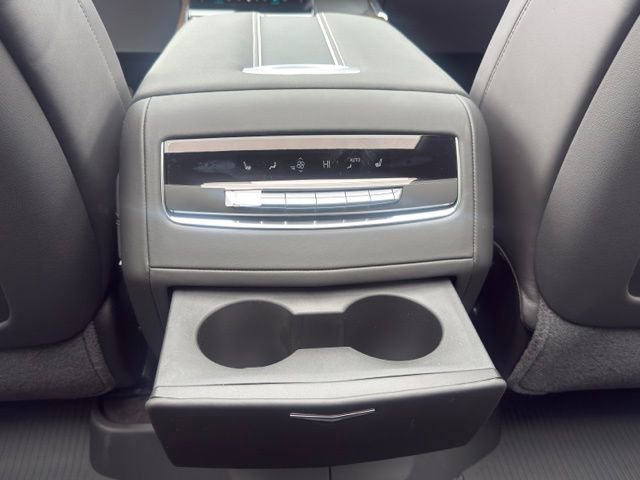 New 2026 Cadillac Escalade ESV Platinum Sport w/ LPO, ONYX Package image 30
