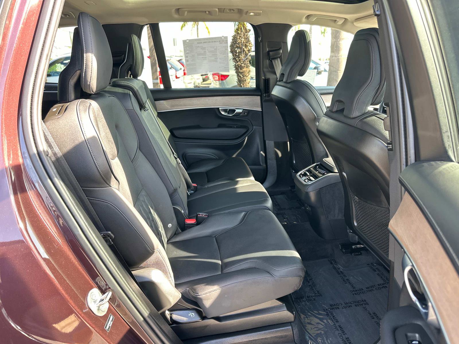 Certified 2025 Volvo XC90 B5 Core w/ Protection Package Premier image 24