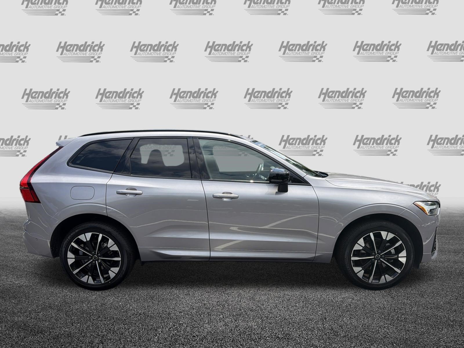 Certified 2026 Volvo XC60 B5 Plus AWD/4WD image 11
