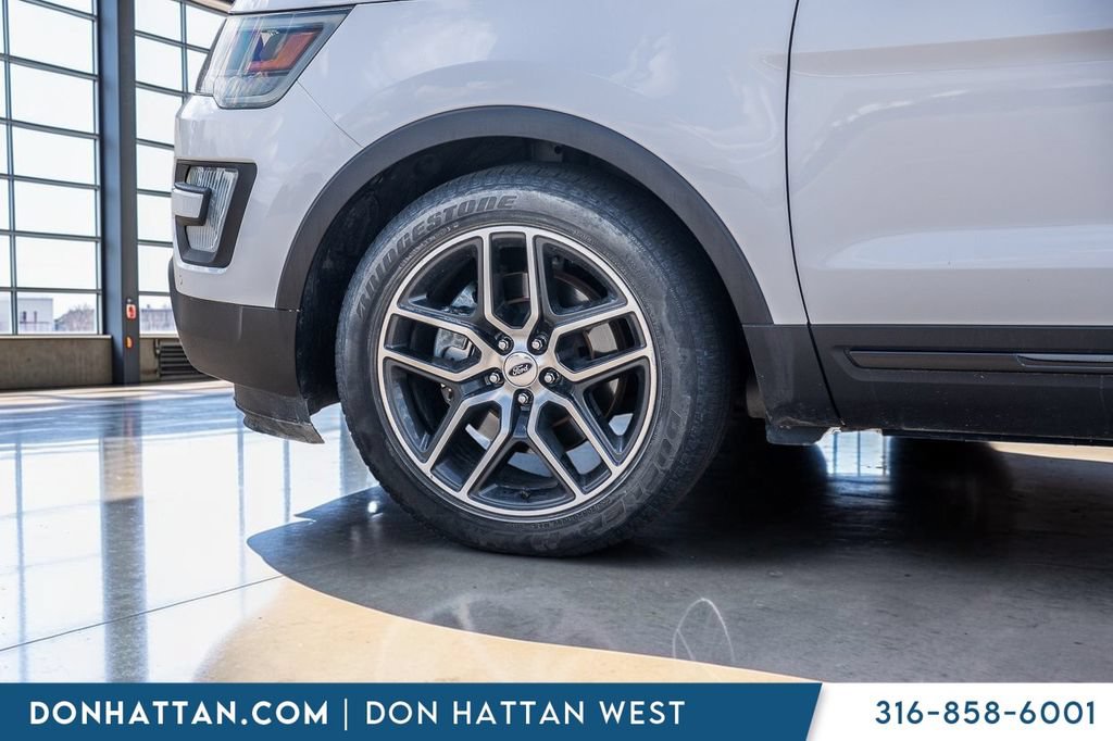 Used 2016 Ford Explorer Sport w/ Equipment Group 401A AWD/4WD image 39
