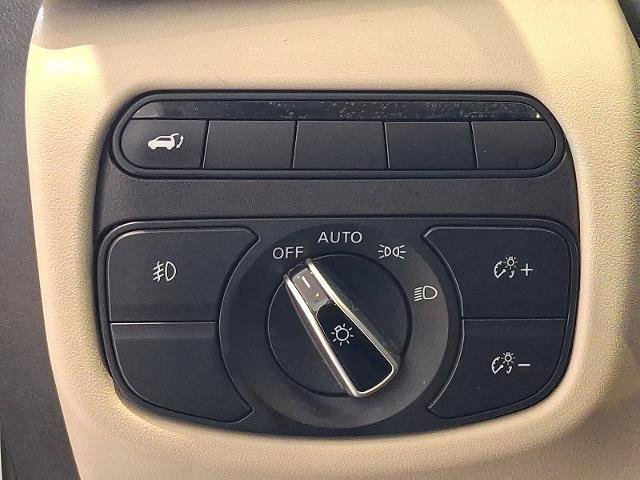 Certified 2019 INFINITI QX50 Luxe w/ Navigation Package image 25