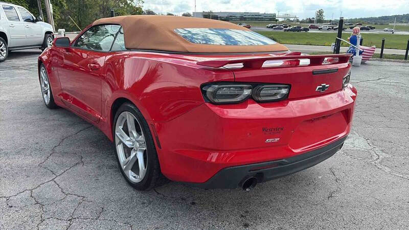 Used 2020 Chevrolet Camaro SS RWD image 6