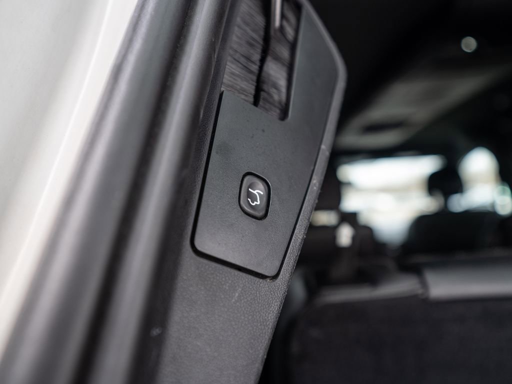 Used 2016 Dodge Grand Caravan SXT image 43