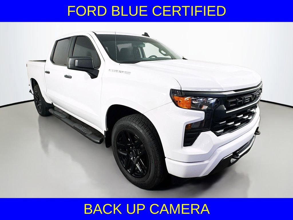 Used 2023 Chevrolet Silverado 1500 Custom image 3