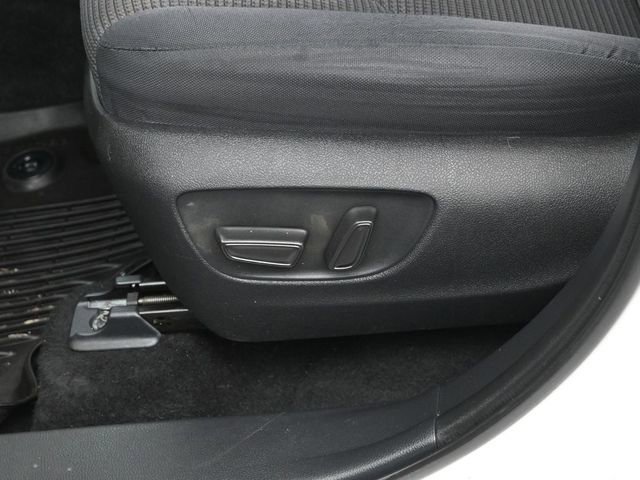 Certified 2021 Toyota Highlander LE image 20