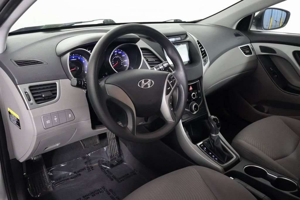 Used 2014 Hyundai Elantra SE FWD image 7