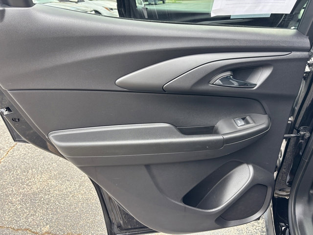 Used 2023 Chevrolet TrailBlazer LT FWD image 25