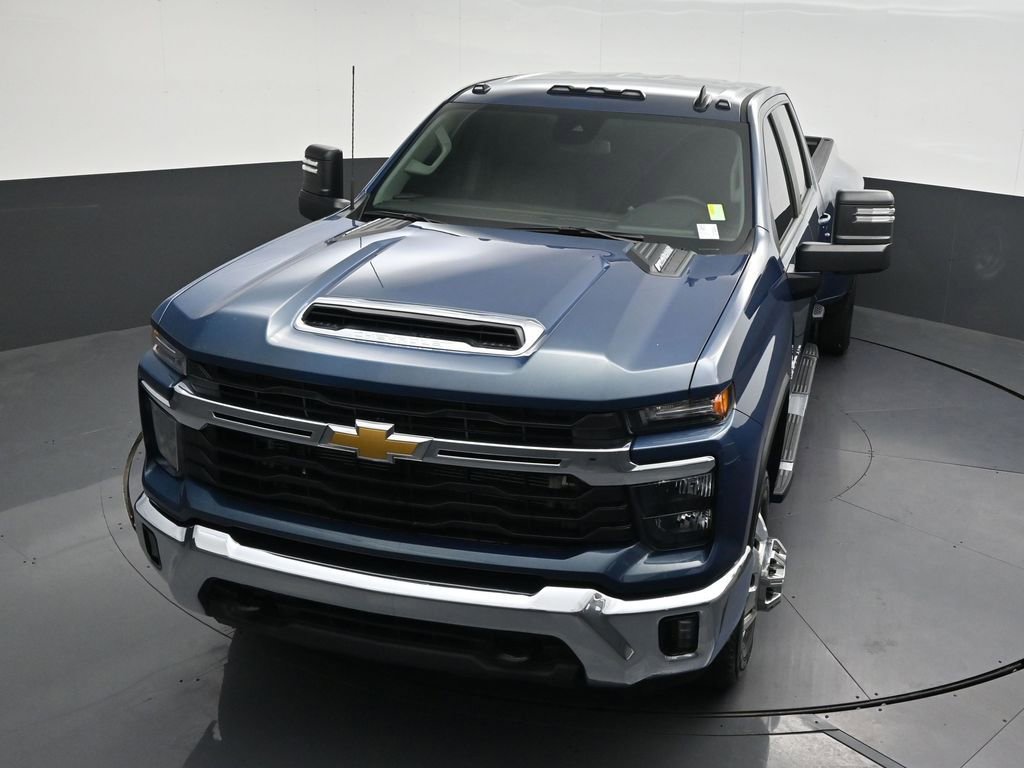 Used 2026 Chevrolet Silverado 3500 LT AWD/4WD image 26