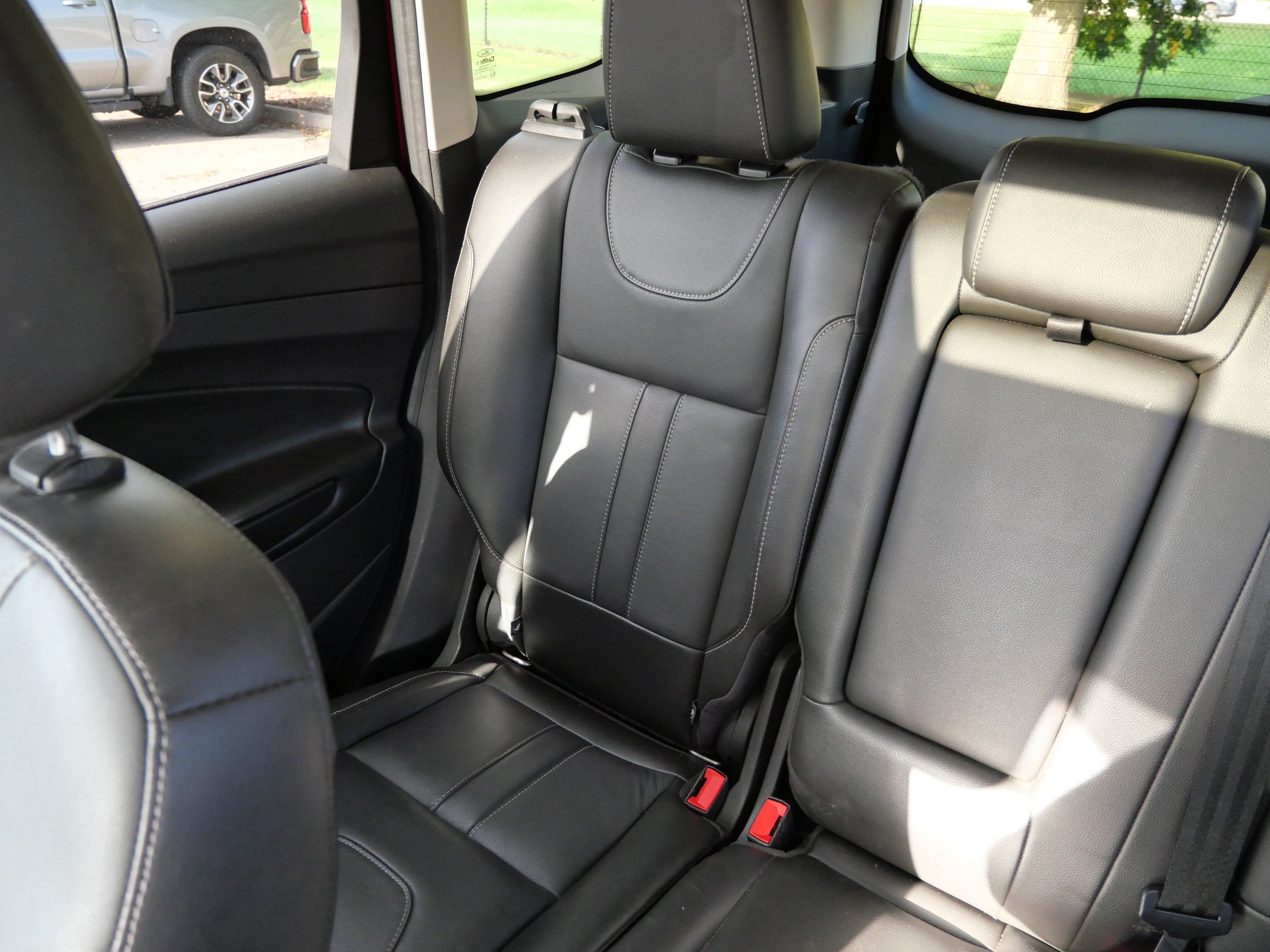 Used 2013 Ford Escape Titanium w/ Parking Technology Pkg AWD/4WD image 12