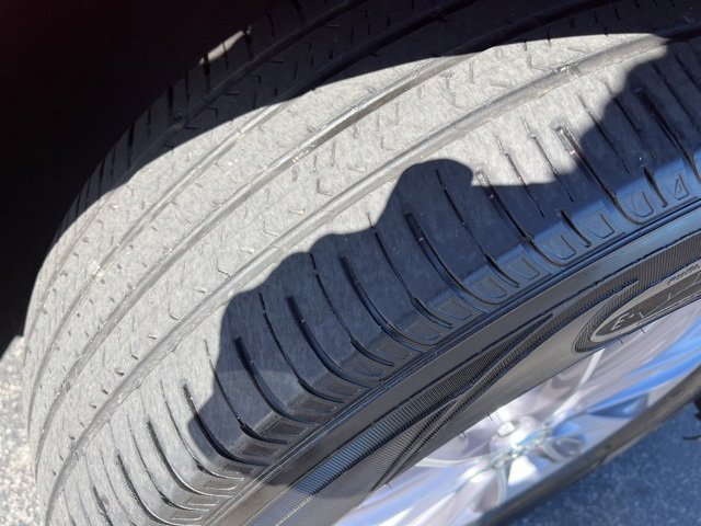 Used 2024 Buick Enclave Premium image 14