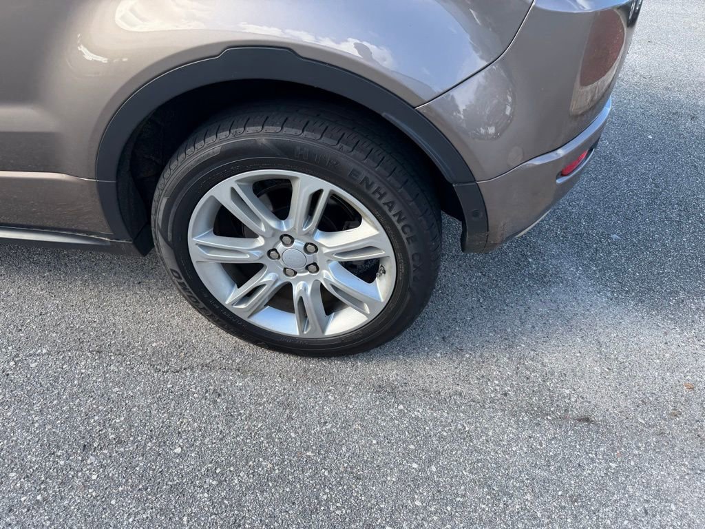 Used 2017 Land Rover Range Rover Evoque HSE Dynamic image 10