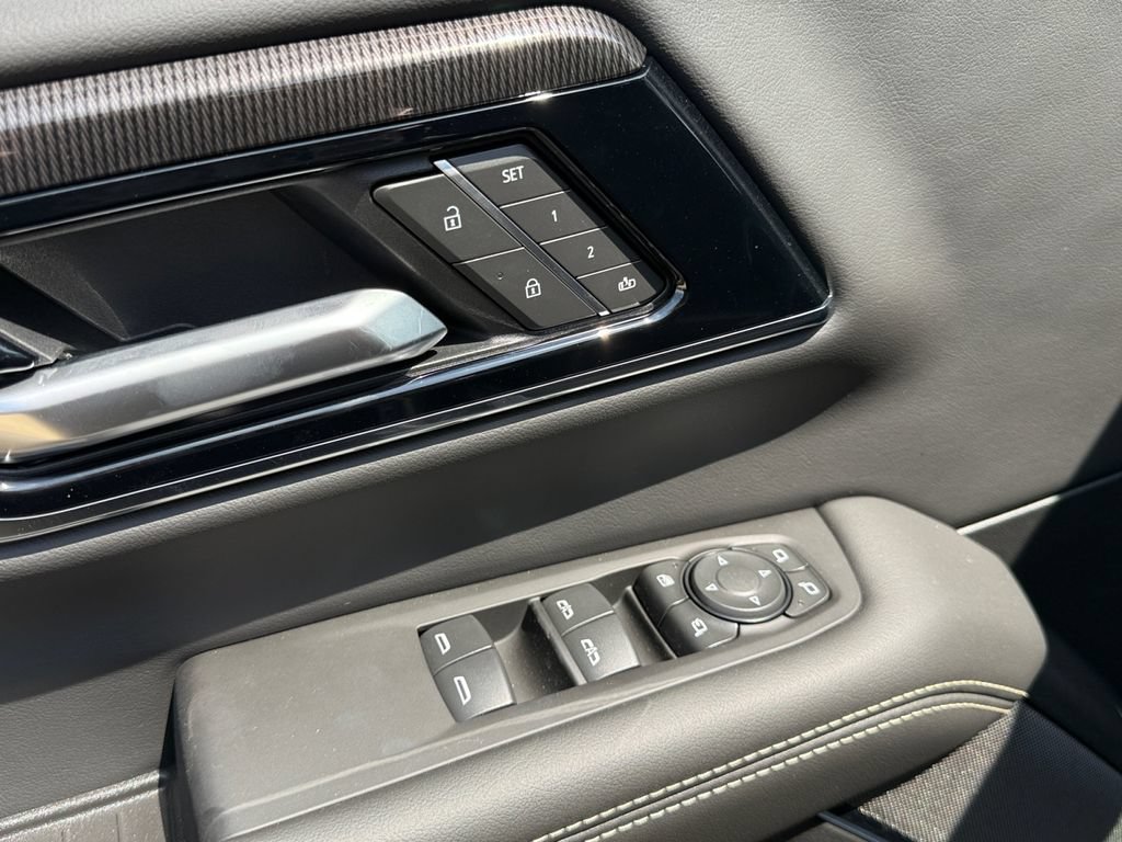 New 2026 GMC Yukon Elevation w/ LPO, Floor Liner Package AWD/4WD image 19