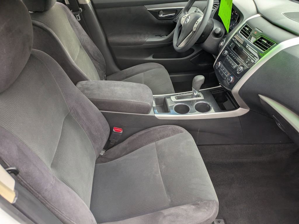 Used 2013 Nissan Altima 2.5 S FWD image 23