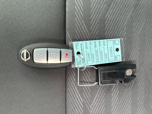 Used 2025 Nissan Frontier S w/ S Utility Package image 34