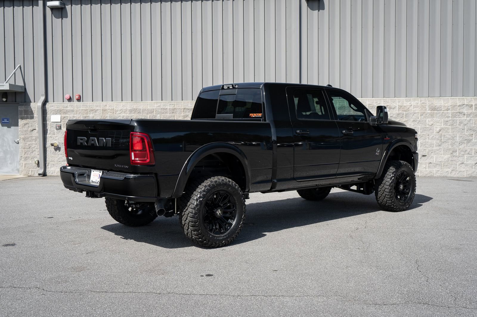 New 2026 RAM 2500 Laramie w/ Night Edition AWD/4WD image 21