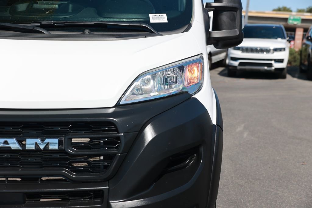 Used 2025 RAM ProMaster 2500 w/ Convenience Group FWD image 5