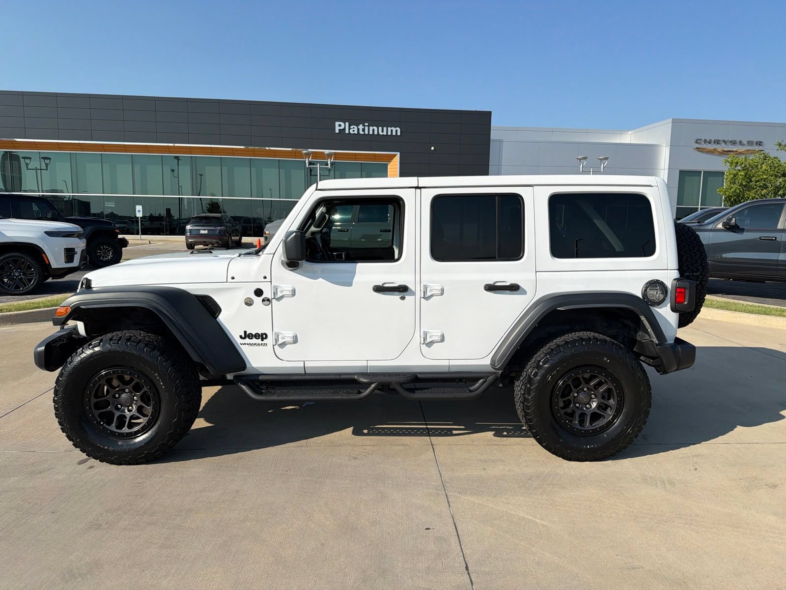 Used 2022 Jeep Wrangler Unlimited Sport AWD/4WD video 2