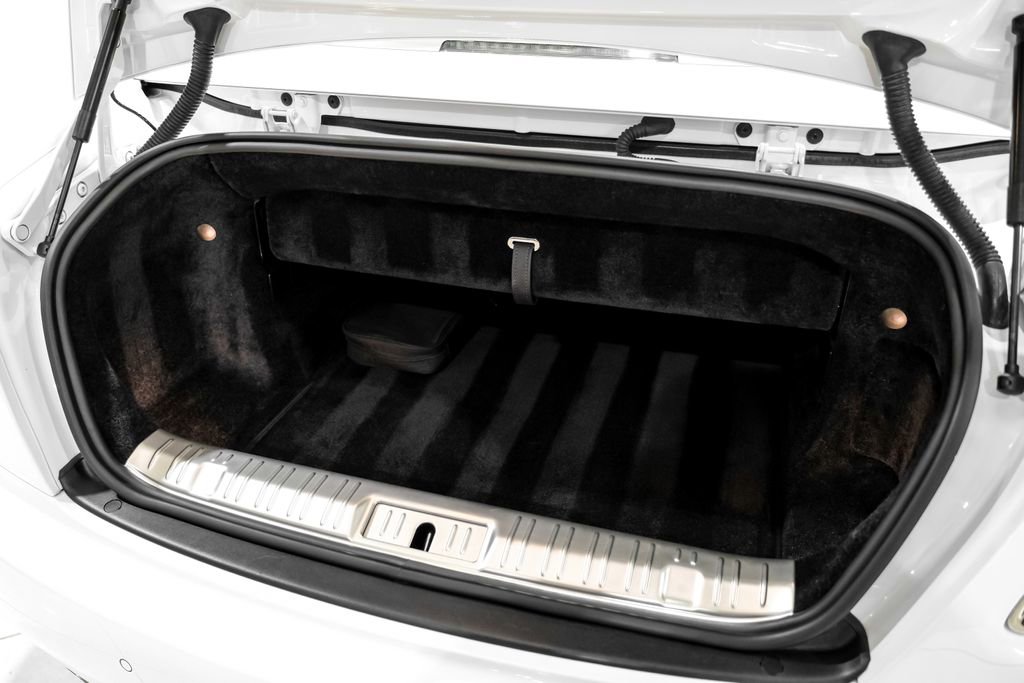 Used 2018 Rolls-Royce Dawn image 53