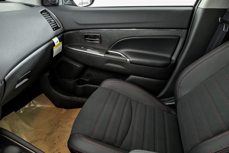 New 2027 Mitsubishi Outlander Sport SE AWD/4WD image 26