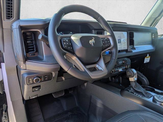 New 2025 Ford Bronco Badlands image 3