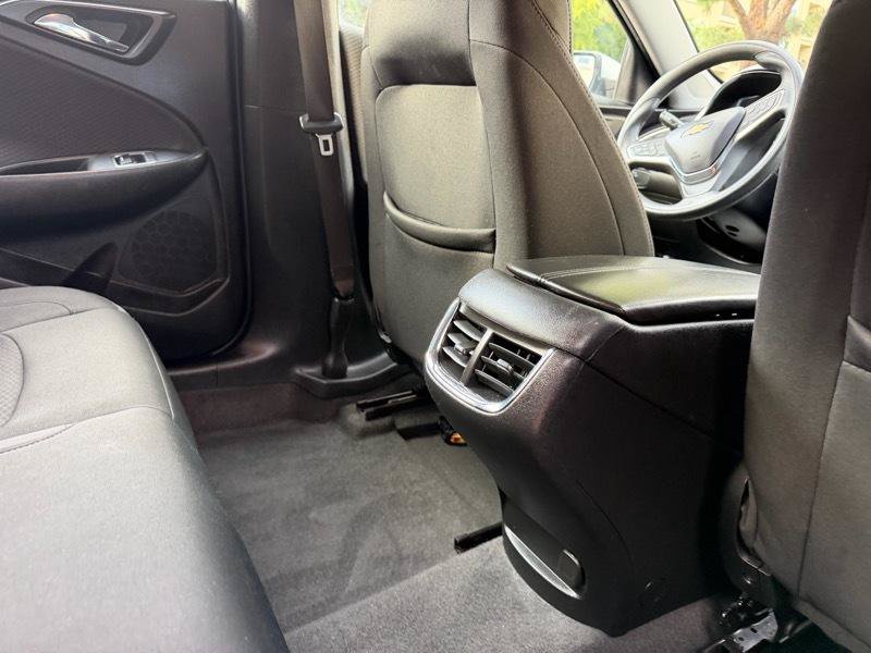 Used 2020 Chevrolet Malibu LT FWD image 41