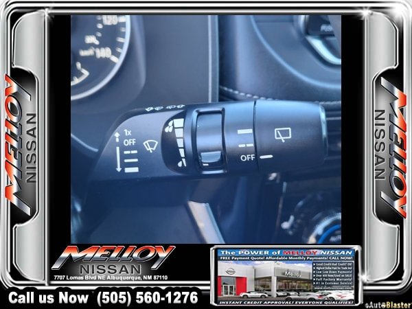 Used 2023 Nissan Rogue SL image 25