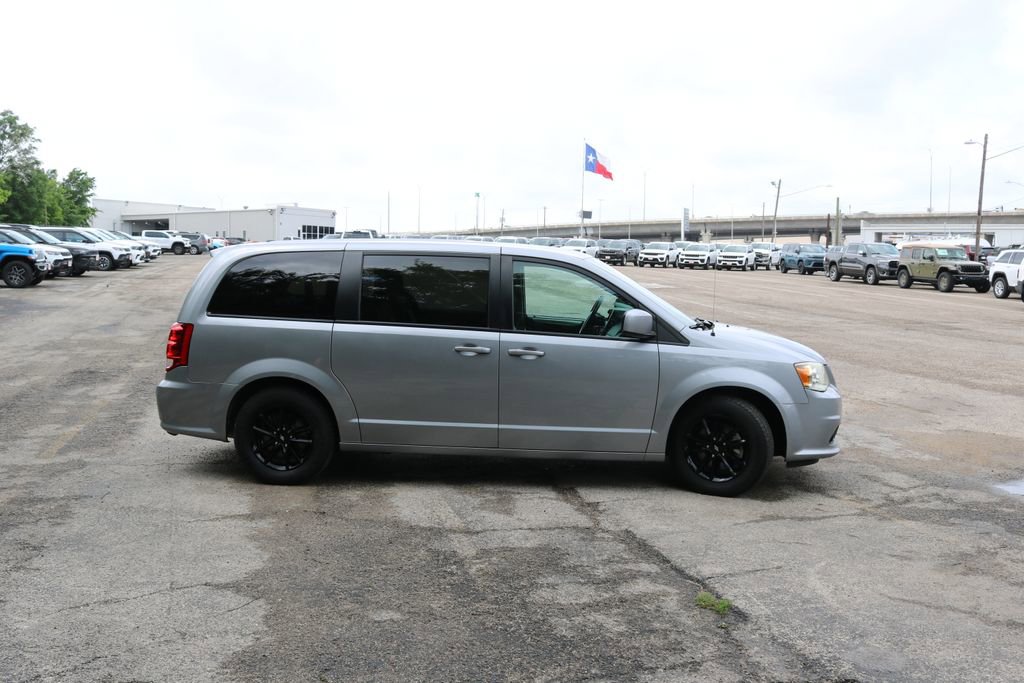 Used 2020 Dodge Grand Caravan GT image 6
