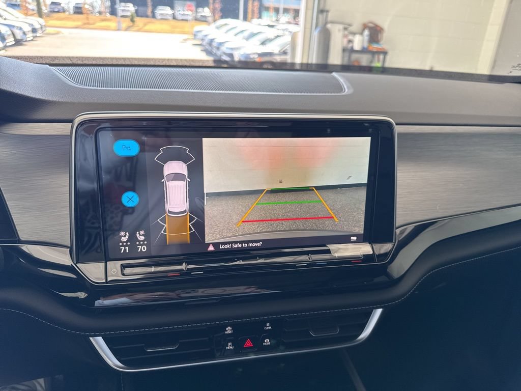 New 2026 Volkswagen Atlas Cross Sport SE AWD/4WD image 13